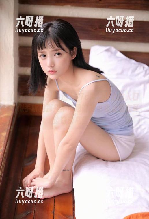 17c黑料中心 进入17c黑料中心的入口,似乎听见那些不可思议的小道消息在耳边窃窃私语。