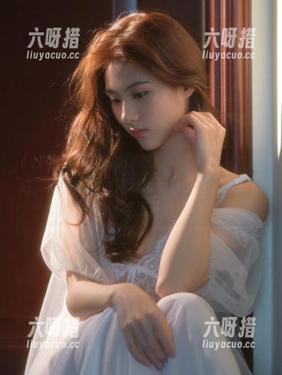 17吃瓜网 畅游17吃瓜网官网,一路直达,脑海中瞬间浮现出无数惊喜,原来八卦从这里开始!