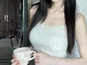 51chigua.fun网站真的太魔性，让我一边看一边无奈地摇头。