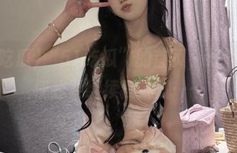 “51吃瓜”的首页，好奇心驱使我要继续戳戳戳……