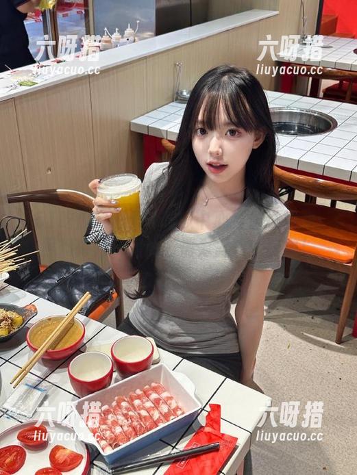 51吃瓜中心 51吃瓜中心给你送视频:黑料捧月,如此剧情为何如此狗血!