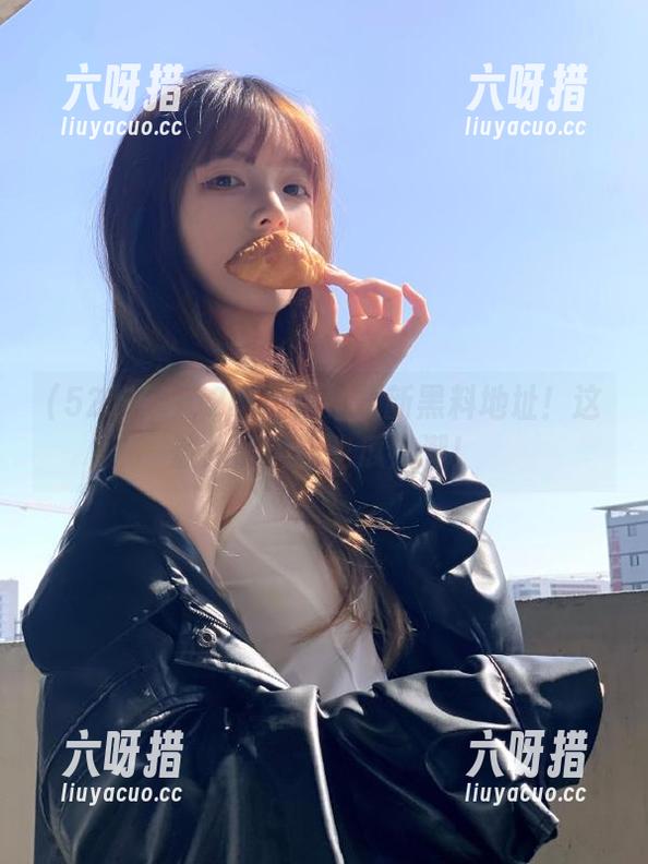 52吃瓜 52吃瓜拜托更新黑料地址!这波儿必火的吃瓜热潮!