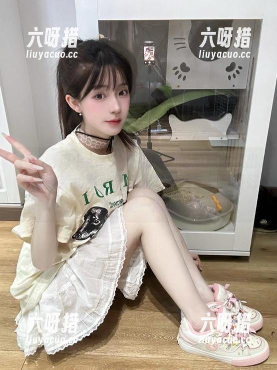 91吃瓜中心 91吃瓜中心的瓜园里又出了一条新线路,带我压马路吗?我带着好奇心走一遭!