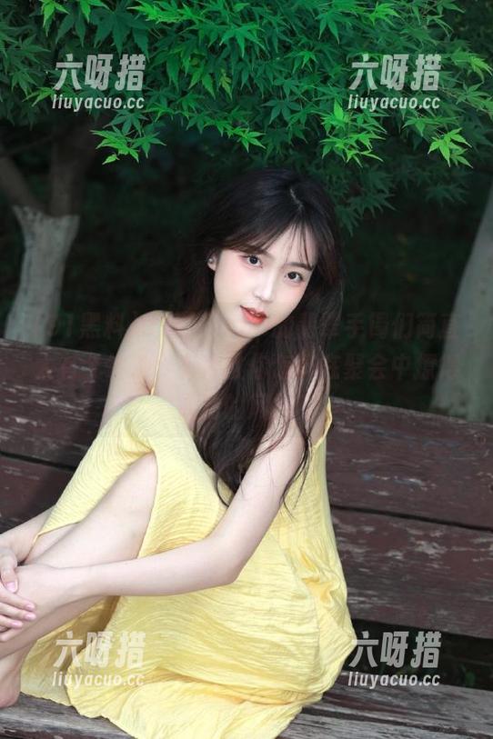 91黑料 91黑料app的翡翠手镯们简直太有个性了,有种教你怎样在聚会中撩得心动的风格!