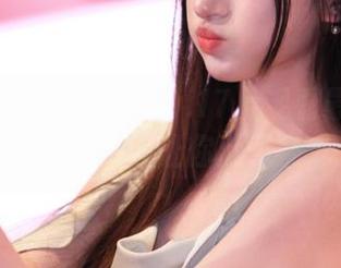 在www.17上观看最离奇的瓜，保证让你肚子痛