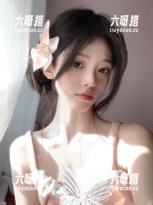www.吃瓜 深夜八卦漫游——进入“www.吃瓜”的地址,那种暧昧的气氛我只想默默感受。