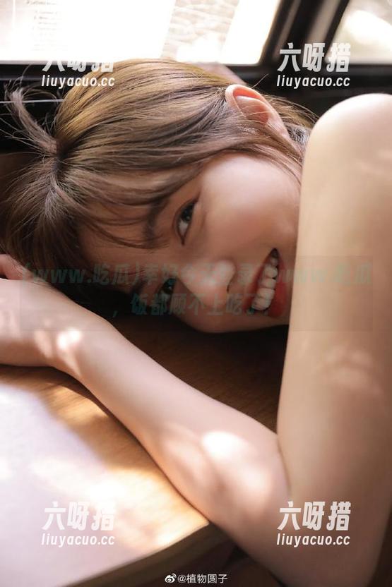 www.吃瓜 幸好今天登录了www.吃瓜,饭都顾不上吃了!