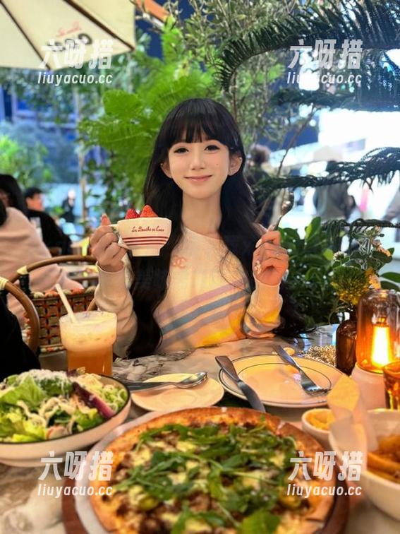 xgua 有些瓜,得下载xgua5.tv才能调戏,毕竟美味需靠诚实的舌头承担!