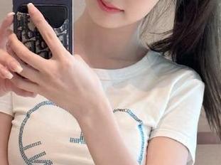 五一吃瓜app官网设计感十足，结果内容薄到快要同步更新了。