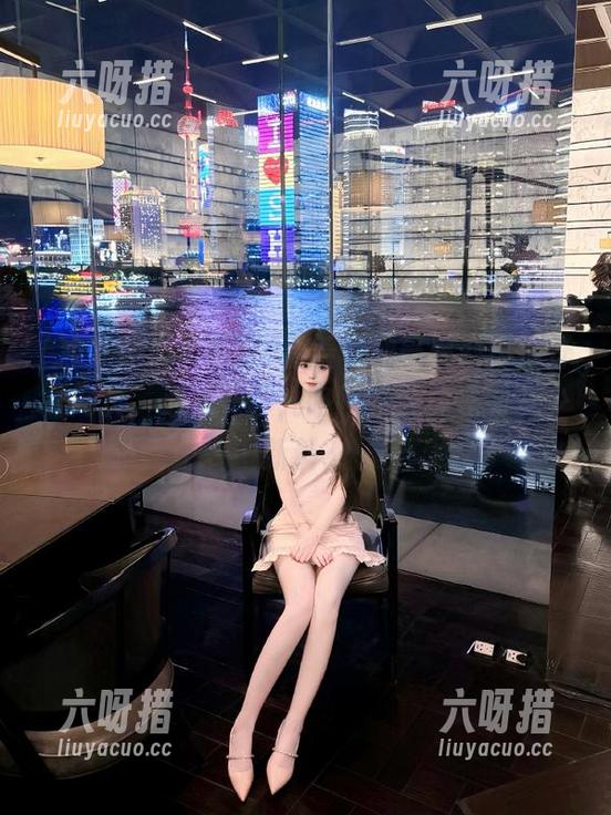 冲哥黑料不打烊 看着“冲哥黑料不打烊”网页,心里一阵儿咯噔,究竟还有多少新料?