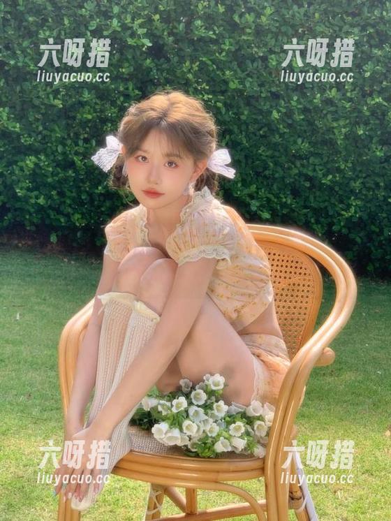 吃瓜网 感受一下吃瓜网的网页氛围:今日大瓜,item非picked,保证瞬间融化