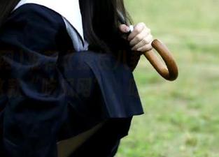 推荐《探长八卦秘籍》：快来下载这款“吃瓜网”，吃瓜变身吃鸡！