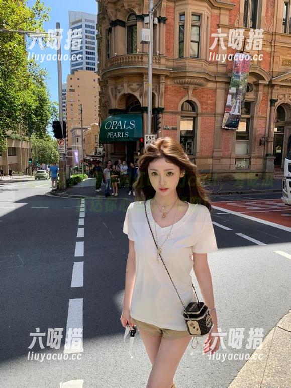 爱吃瓜 不停为网红明星打call,爱吃瓜直达你心底的小秘密!