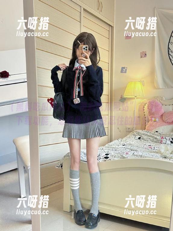 黑料吃瓜网站 “黑料吃瓜网站”首页的下载功能,总有些让人没忍住的感觉!