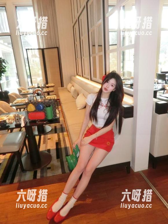 黑料正能量 黑料正能量fuli4se发布,今天心情很复杂,因为小道消息三秒钟就被打脸了…