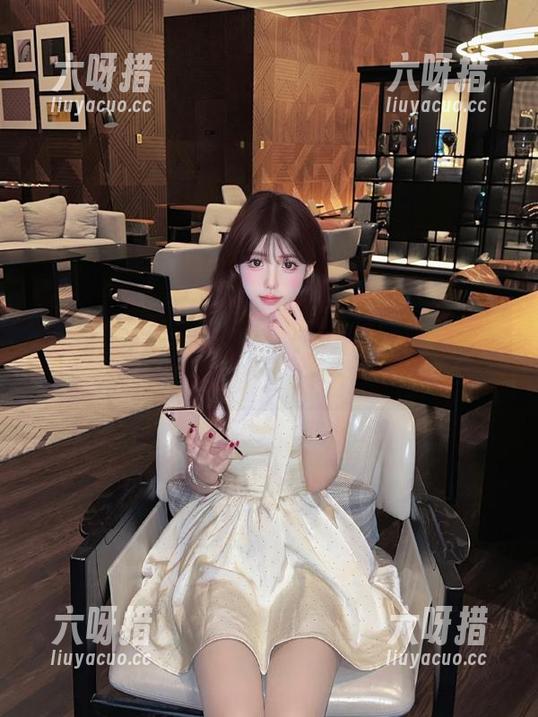 黑料社 观看黑料社,瓜不是吃的,是用来看的!