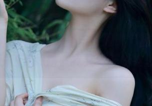 八卦全线出击！跟随“黑料社”的在线热点线路，我又要开始吃瓜啦。