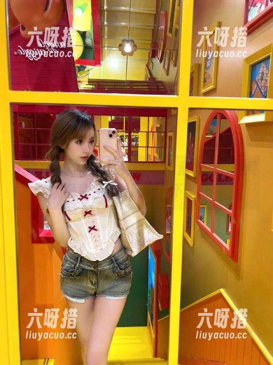 黑料网 黑料网免费开门,前方高能吃瓜预警,随时随地吃不停!
