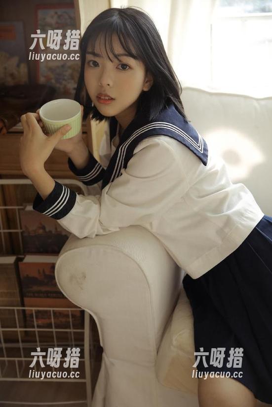 黑料网站 黑料网站首页的狂欢:不同风格的美女介绍,让你目不暇接!
